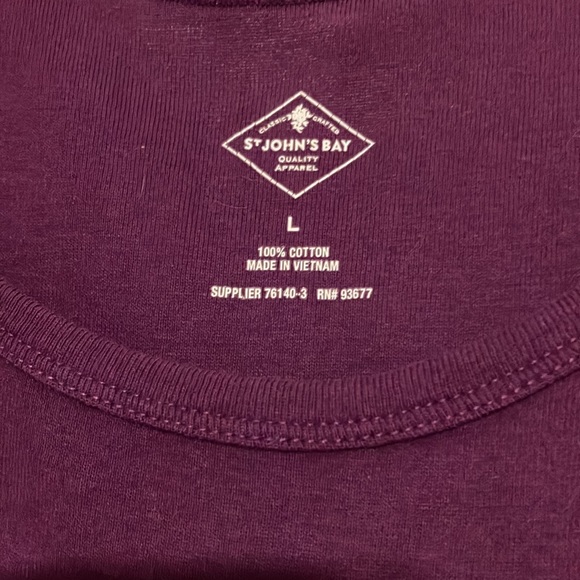 Woman’s Sleeveless 2 pack tank tops - Picture 2 of 6